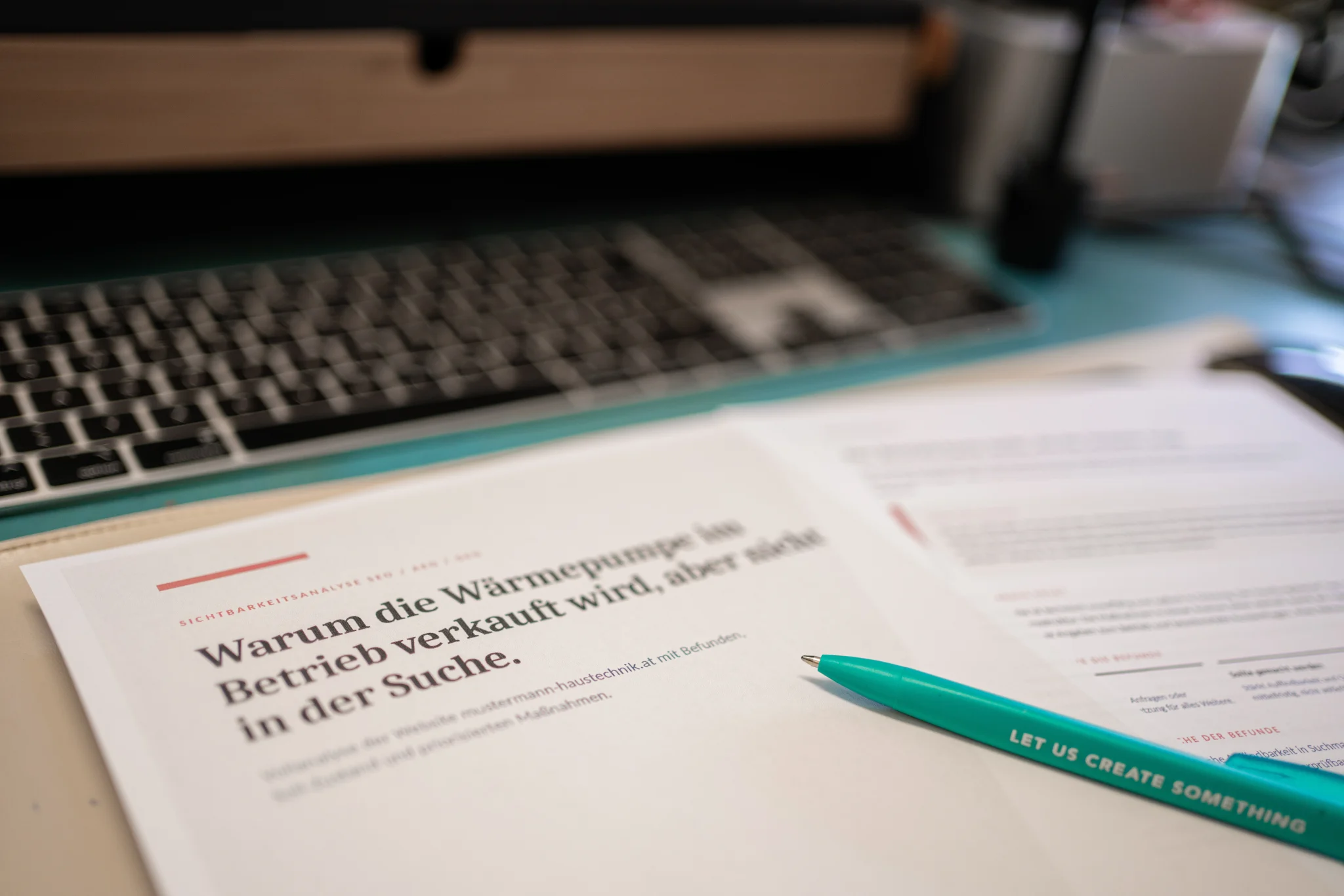 dasKreativbüro Analyse Ansicht Schreibtisch